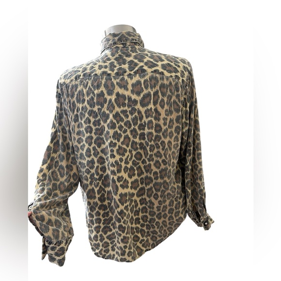 Vintage Moda International Leopard Print Button Down Blouse - Picture 2 of 4